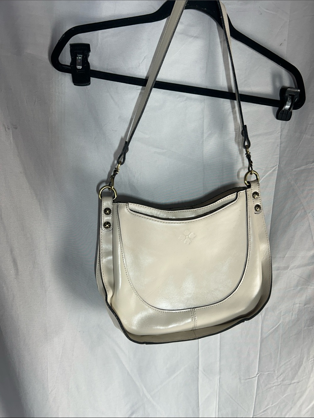 Patricia Nash Cream Leather Shoulder Bag